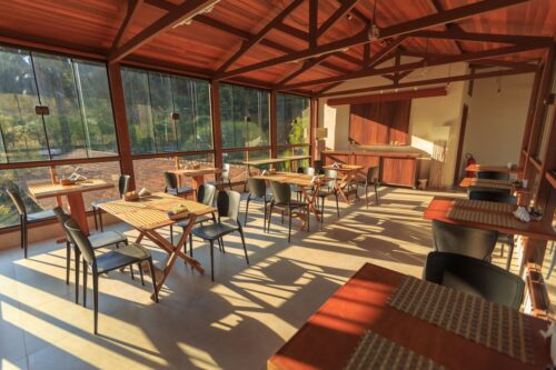 Jaką średnicę powinny mieć blaty do stołów restauracyjnych?