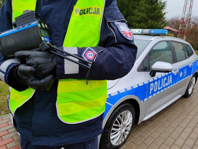 Podsumowanie weekendu na drogach powiatu gołdapskiego. Niebezpieczne zachowania kierowców zakończyły się utratą uprawnień