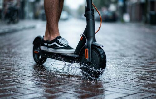 Nieodpowiedzialna jazda 12-latka hulajnogą elektryczną