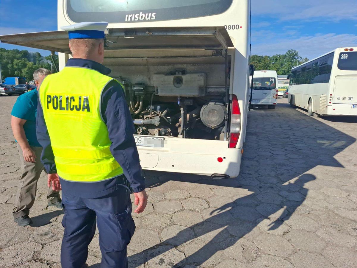 Bezpieczna droga do szkoły pod szczególnym nadzorem policjantów