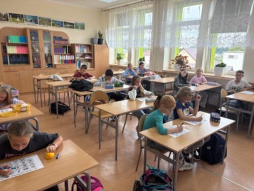 Lekcje o finansach w SP3 – uczymy się mądrze gospodarować pieniędzmi!