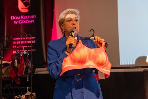 Różowy Październik w gołdapskim Domu Kultury – Razem Dla Zdrowia!